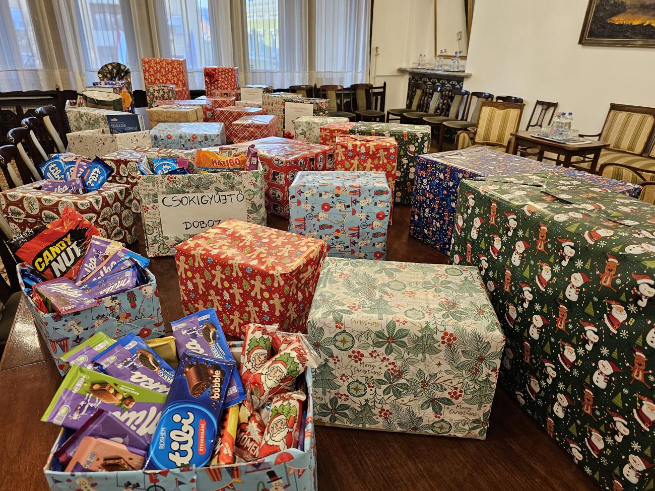 A kormányhivatal által gyűjtött édességek