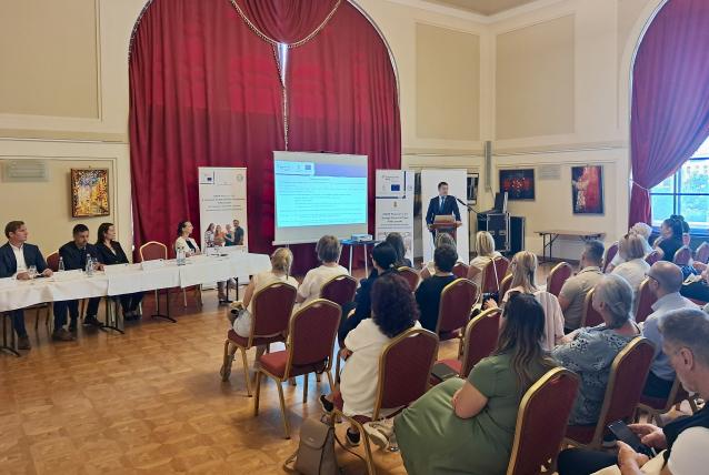Gödöllő adott helyszínt a Pest Vármegyei Kormányhivatal negyedik Munkáltatói Fórumának