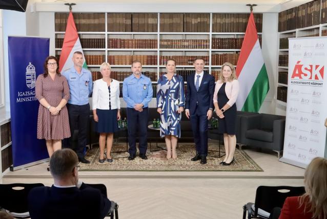 Az áldozatsegítő szolgálatot csak közösen lehet végezni