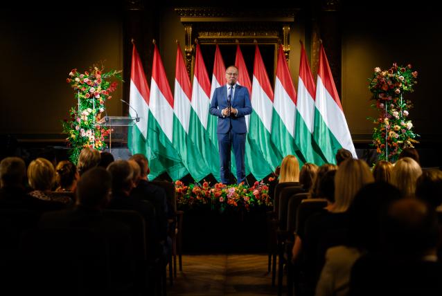 Miniszteri elismerést kaptak a somogyi kormánytisztviselők 