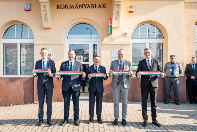 Új kormányablak nyílt az Újgyőri főtéren