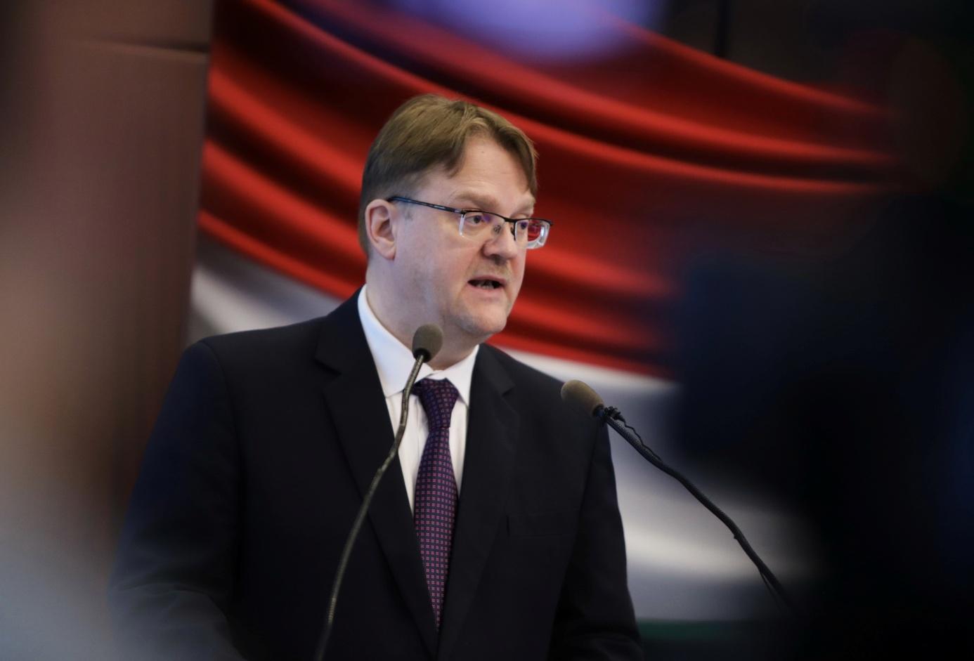 Békéscsabai Áldozatsegítő Központ megnyitó - dr. Répássy Róbert államtitkár Békéscsabai Áldozatsegítő Központ megnyitó - dr. Répássy Róbert államtitkár