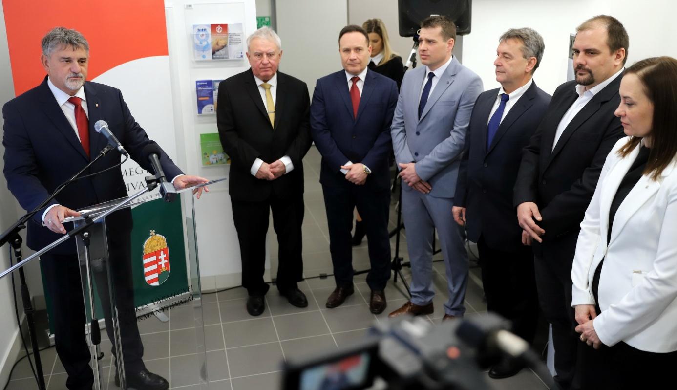 Elek KAB átadó kép3 Elek KAB átadó kép3