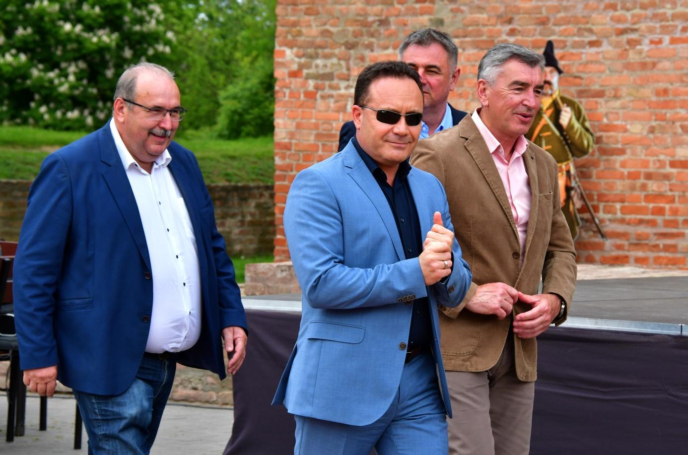 Prohászka Béla, dr. Takács Árpád főispán, Kozsuch Kornél, Bora Imre Prohászka Béla, dr. Takács Árpád főispán, Kozsuch Kornél, Bora Imre