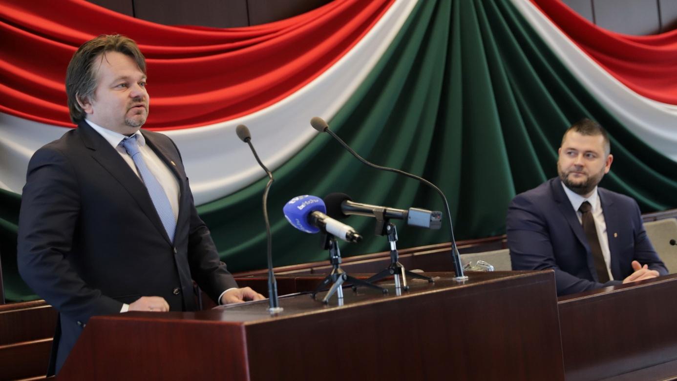 kormányablak-ügyintéző bizonyítványosztás - dr. Domokos Péter miniszteri biztos és dr. Rákóczi Attila főigazgató kormányablak-ügyintéző bizonyítványosztás - dr. Domokos Péter miniszteri biztos és dr. Rákóczi Attila főigazgató