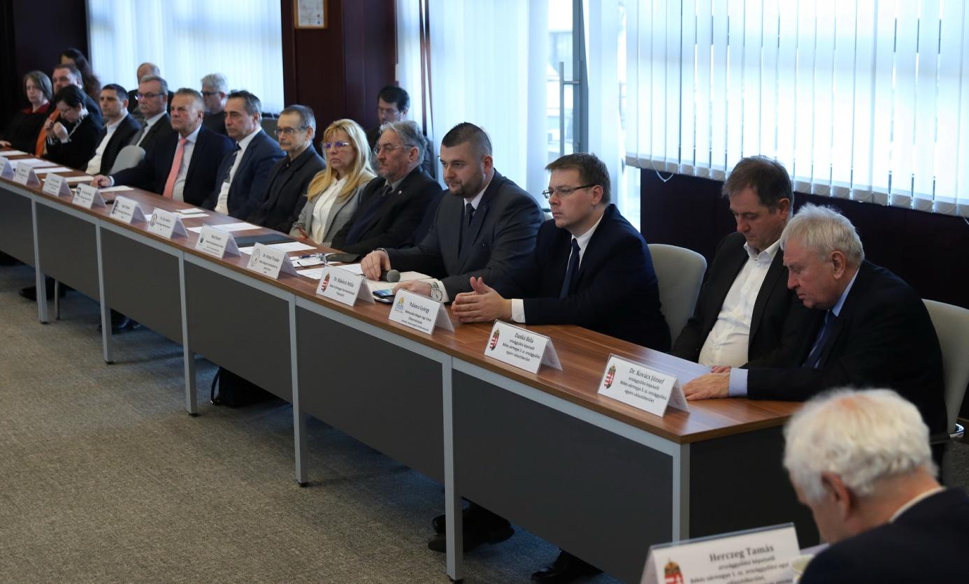 SZTE-GFE-BéVKH mérnökképzés partnerség kép1 SZTE-GFE-BéVKH mérnökképzés partnerség kép1