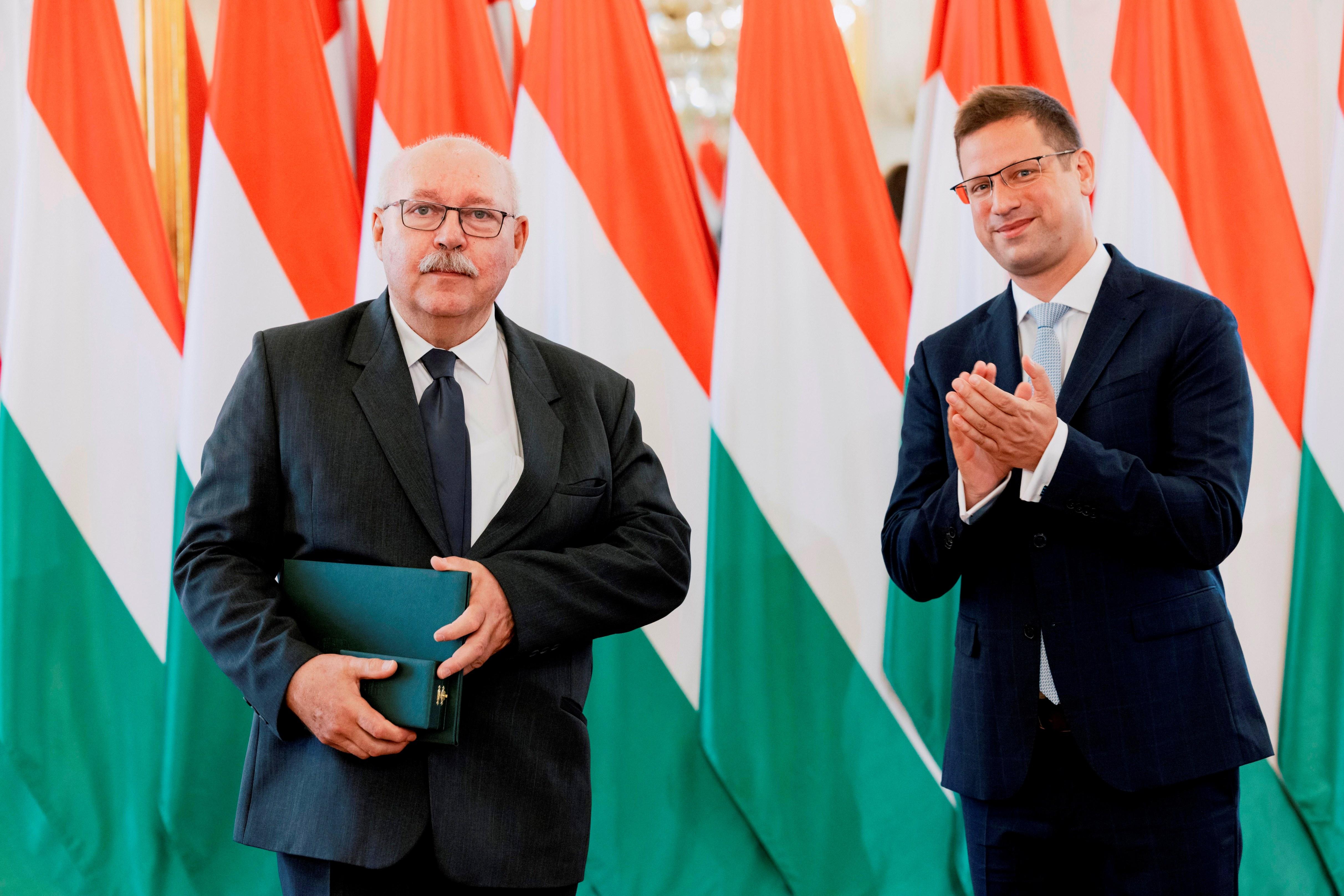 Állami elismerésben részesült a kormányhivatal több munkatársa Állami elismerésben részesült a kormányhivatal több munkatársa