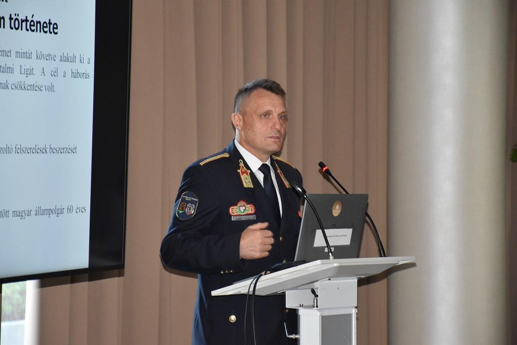 4-Konferenciát tartottak Esztergomban a területi védelmi igazgatás elősegítéséért 4-Konferenciát tartottak Esztergomban a területi védelmi igazgatás elősegítéséért