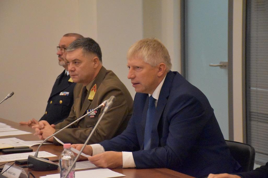 1-Ülésezett a Vármegyei Területi Védelmi Bizottság 1-Ülésezett a Vármegyei Területi Védelmi Bizottság