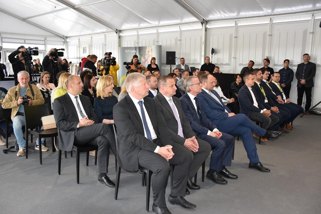 3-Korszerű hulladékudvar Esztergomban 3-Korszerű hulladékudvar Esztergomban