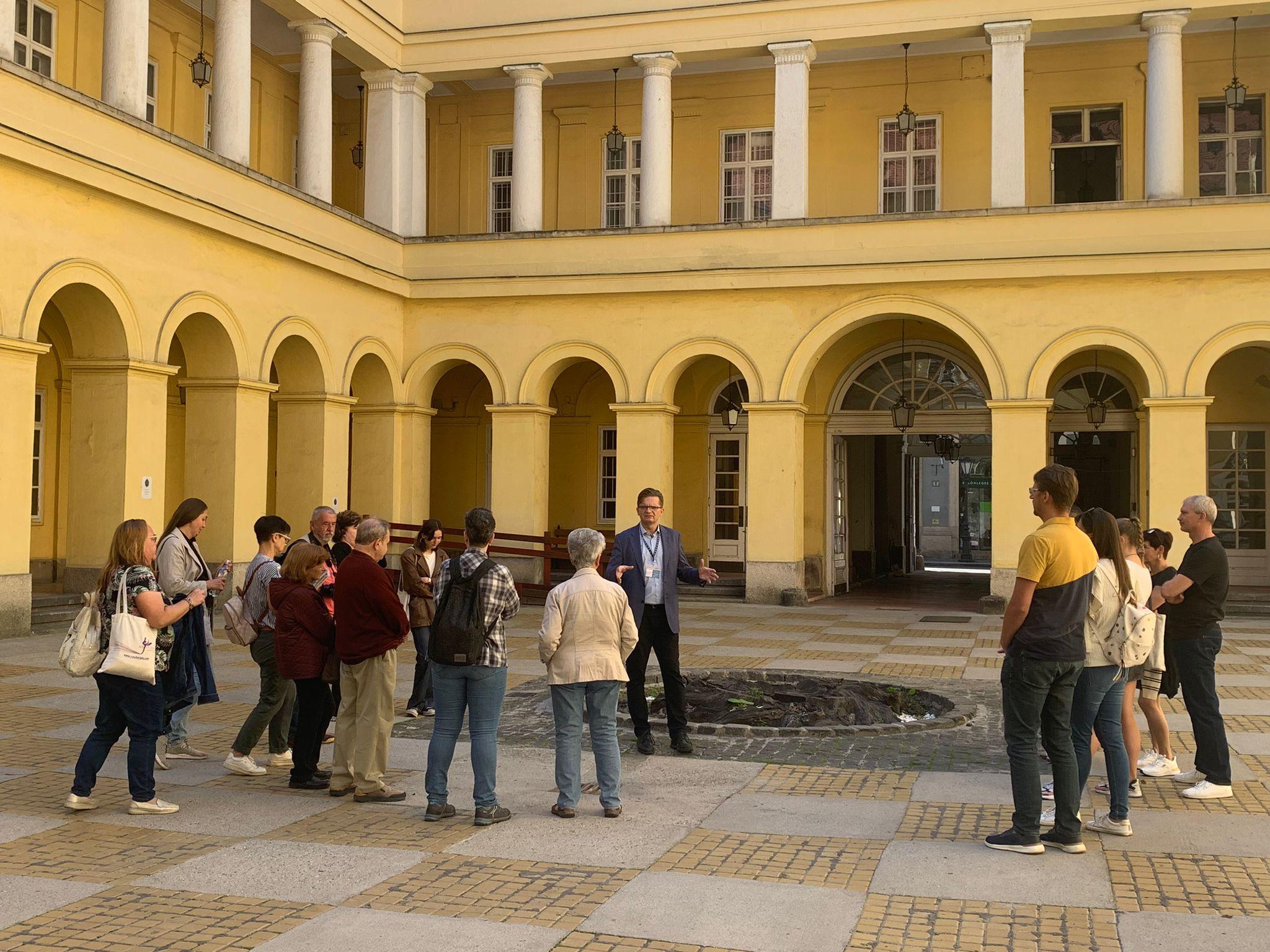 Kulturális Örökség Napjai díszudvar PVKH Kulturális Örökség Napjai díszudvar PVKH