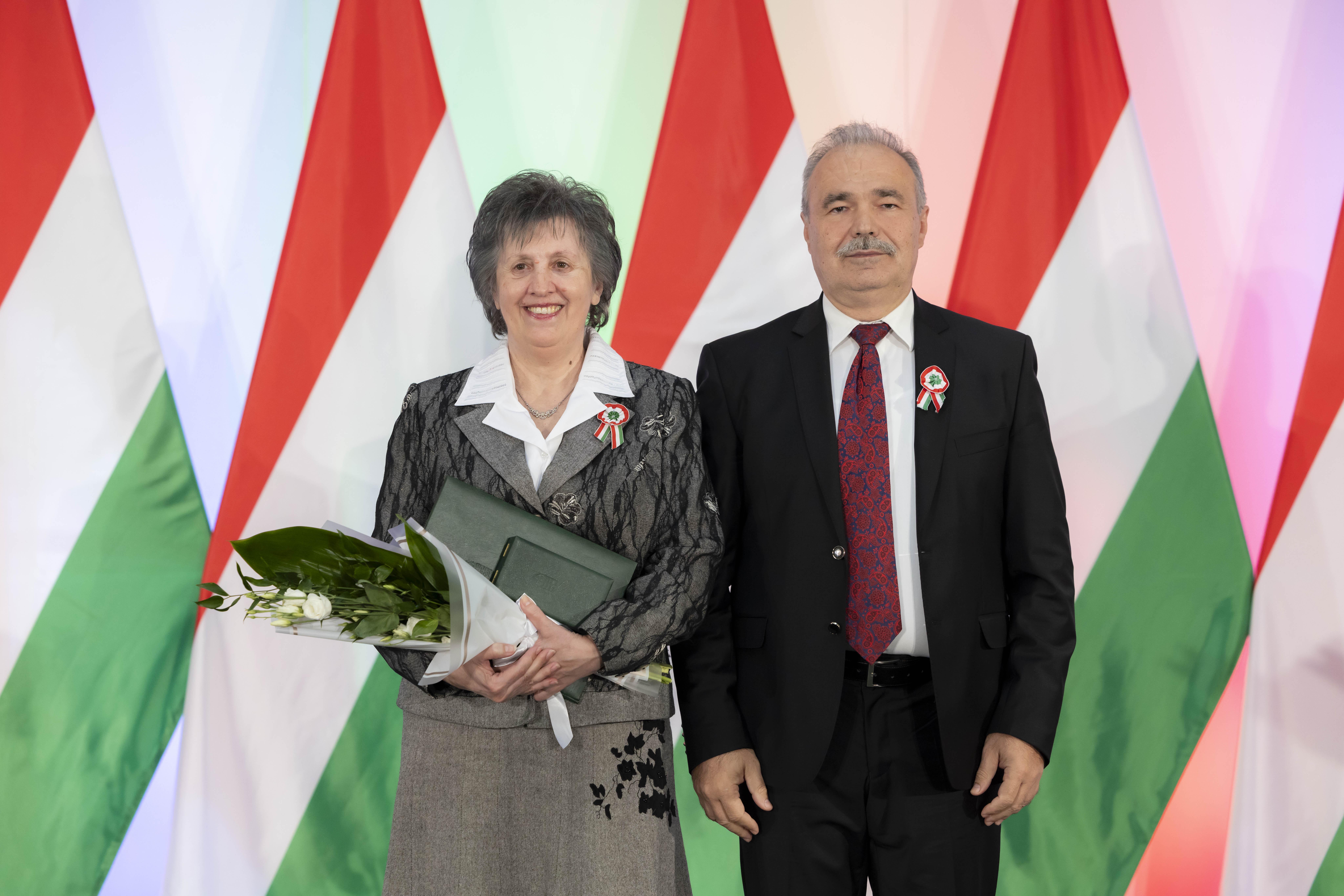 Huszárné Bodor Éva és Nagy István agrárminiszter 2025. március 14-én, a mezőgazdasági múzeumban tartott ünnepségen Huszárné Bodor Éva és Nagy István agrárminiszter 2025. március 14-én, a mezőgazdasági múzeumban tartott ünnepségen