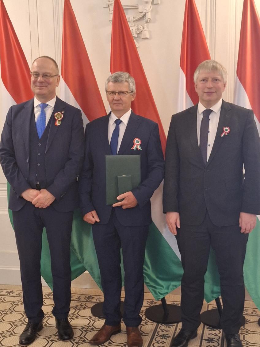 Elismeréseket kaptak munkatársaink1